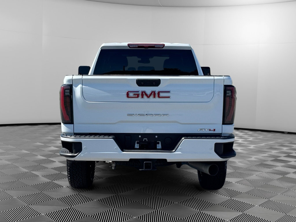 Used 2025 GMC Sierra 2500 AT4 AWD/4WD image 7
