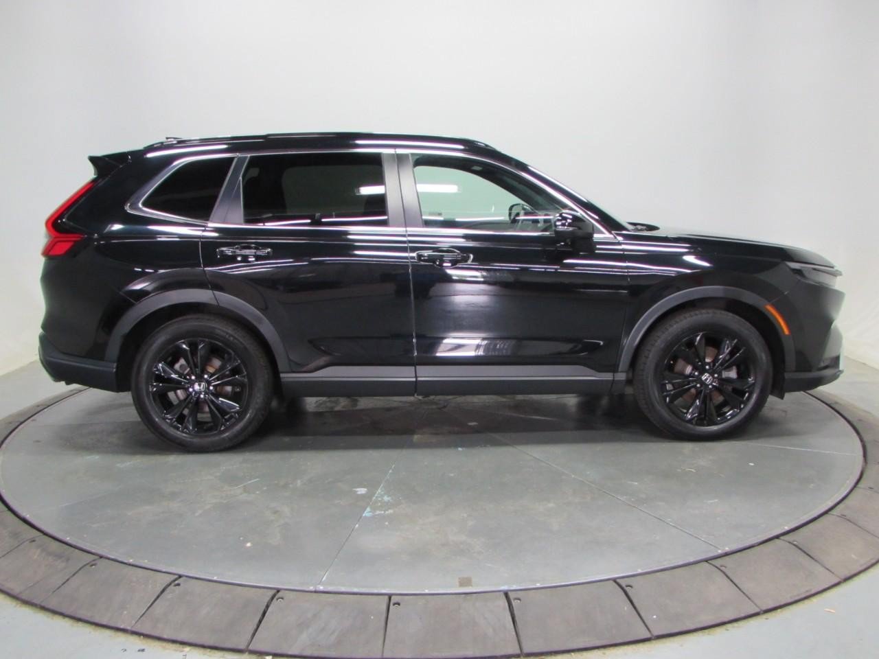 Used 2023 Honda CR-V Sport Touring image 8