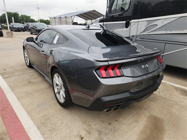 Used 2025 Ford Mustang GT Premium RWD image 7