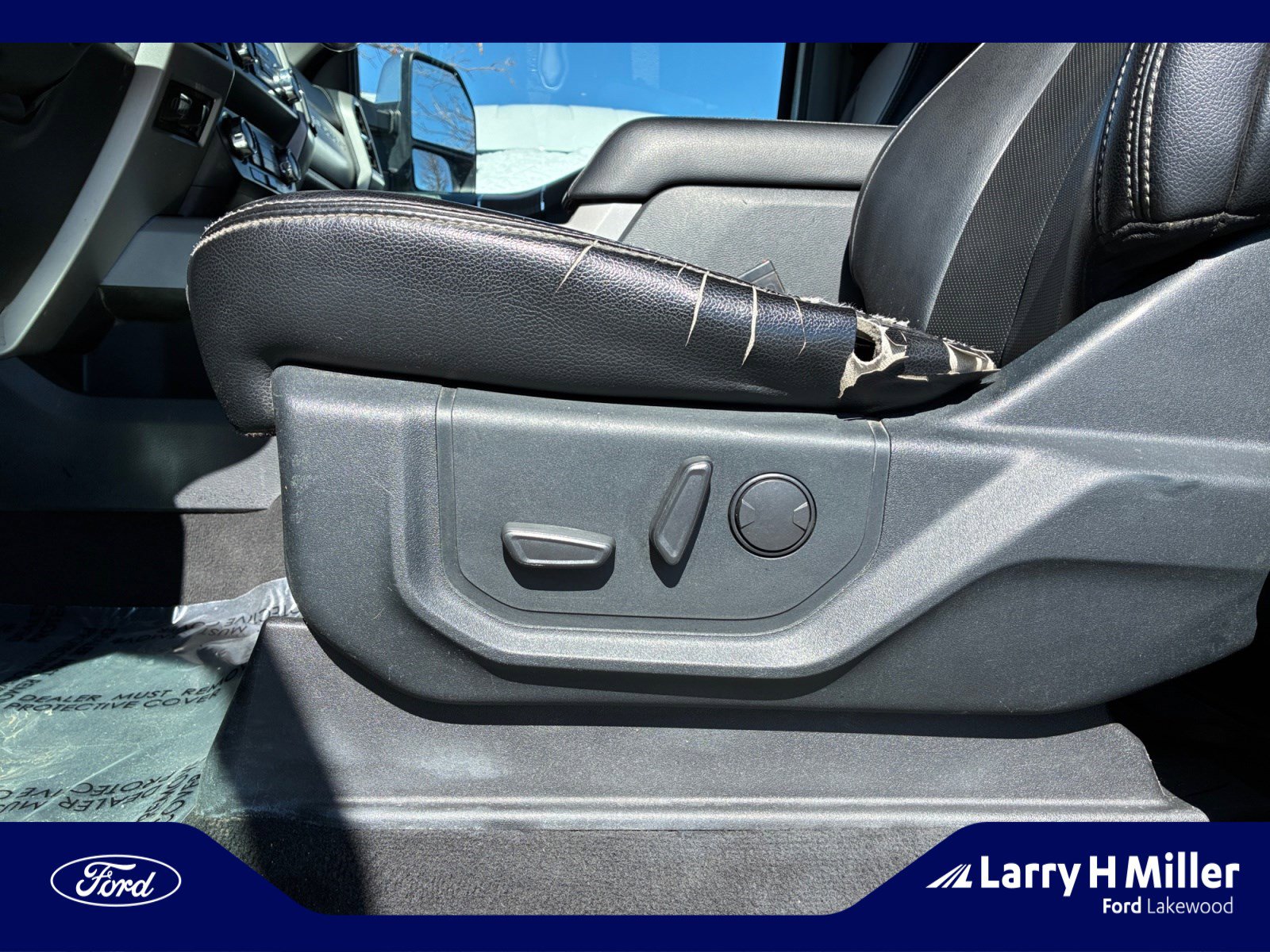 Used 2021 Ford F350 Lariat w/ Lariat Ultimate Package image 14