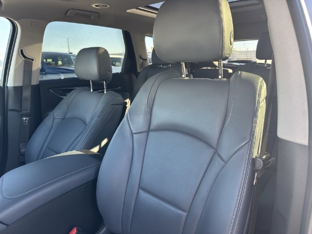 Used 2021 Buick Enclave Essence w/ Sound and Sites Package FWD image 20