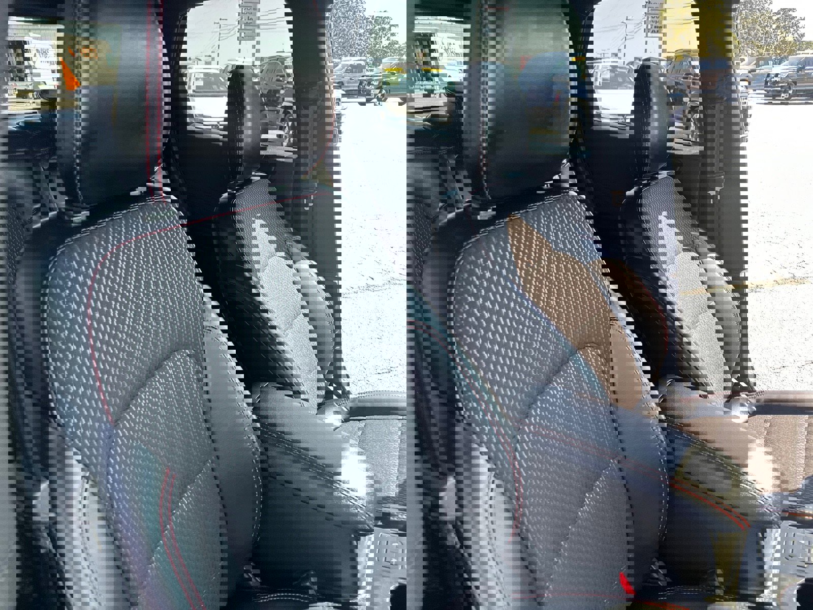 Used 2025 Ford Escape ST-Line Select image 17