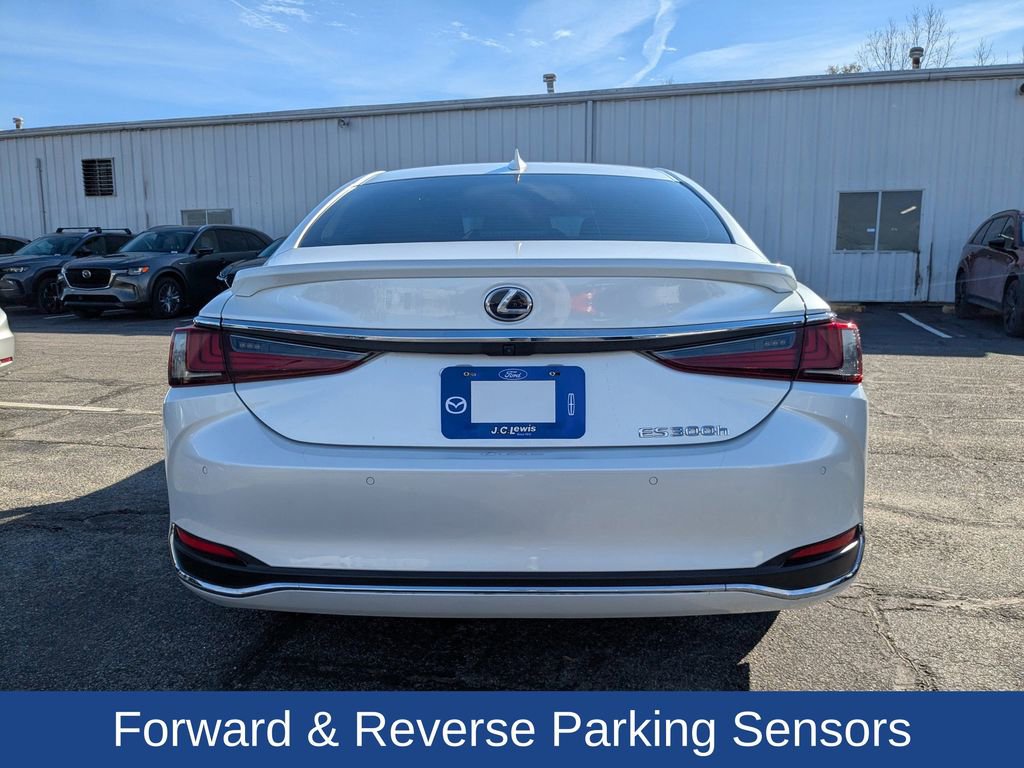 Used 2022 Lexus ES 300h w/ Premium Package image 5