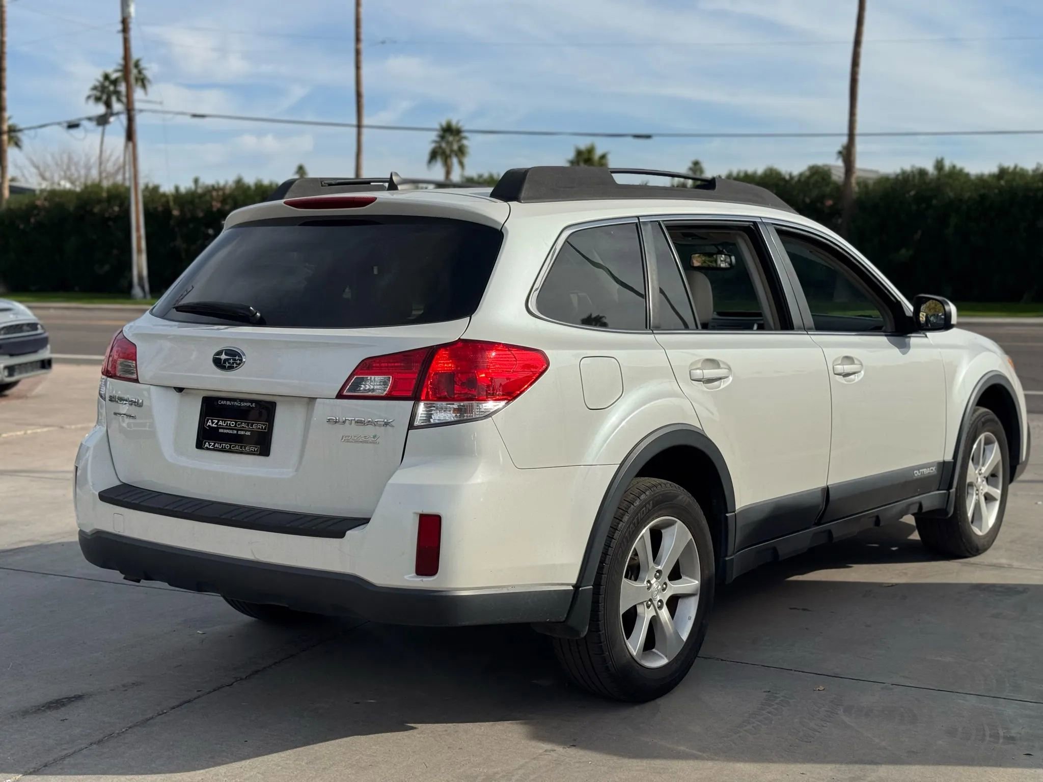 Used 2013 Subaru Outback 2.5i Limited w/ Moonroof Pkg image 6