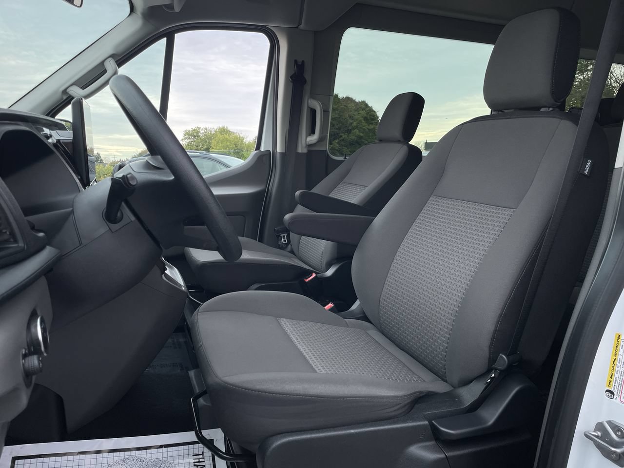 Used 2025 Ford Transit 350 XLT RWD image 13