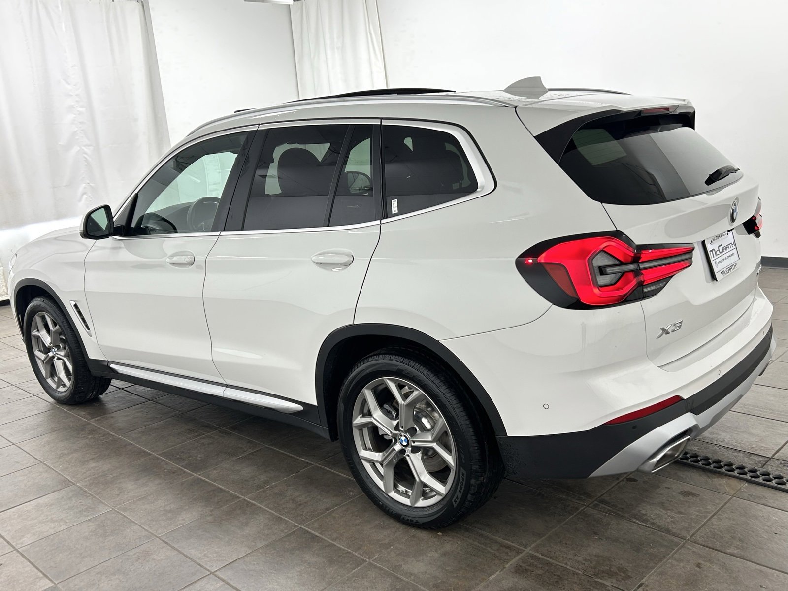Used 2024 BMW X3 xDrive30i w/ Premium Package image 3