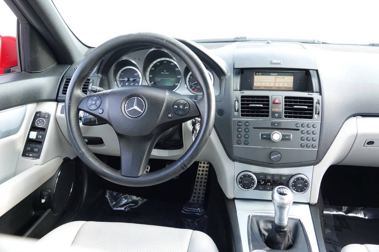 Used 2010 Mercedes-Benz C 300 Sedan image 76