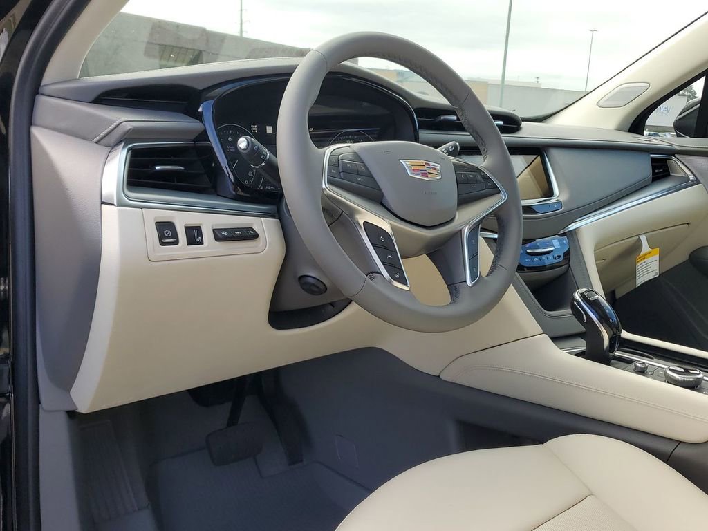 New 2025 Cadillac XT5 Premium Luxury w/ Technology Package image 11