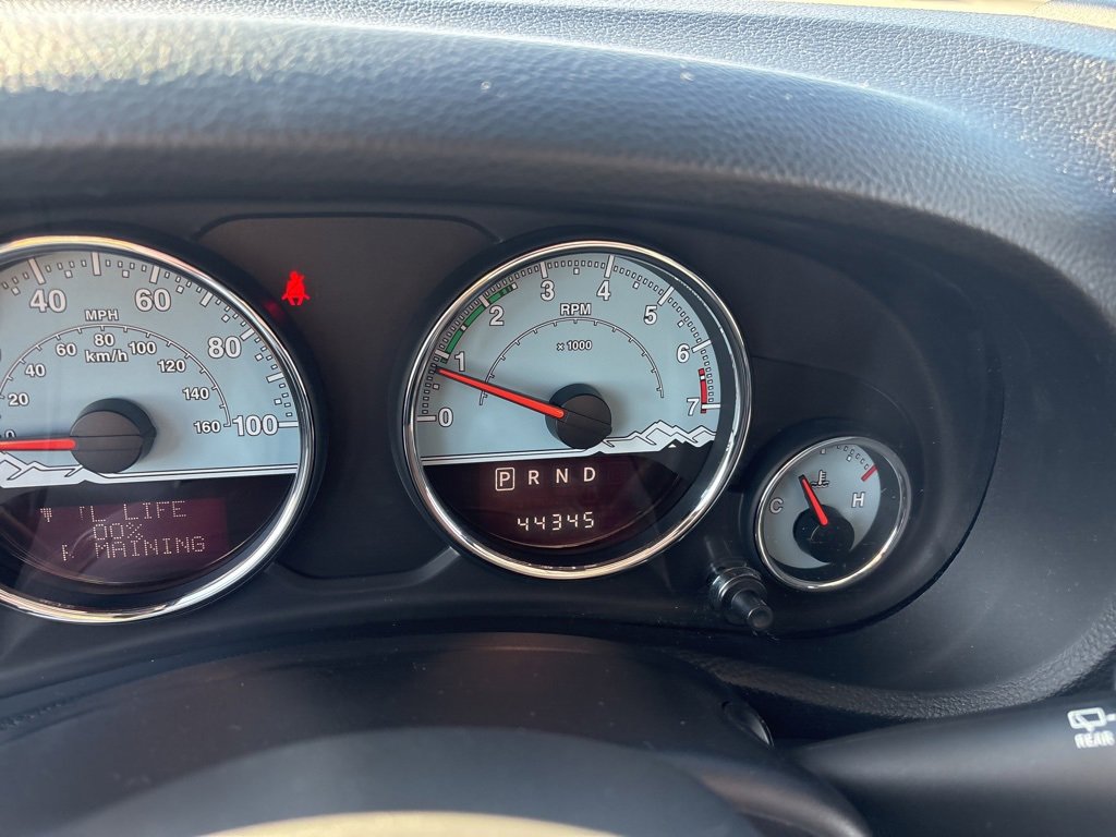 Used 2014 Jeep Wrangler Unlimited Sahara image 20