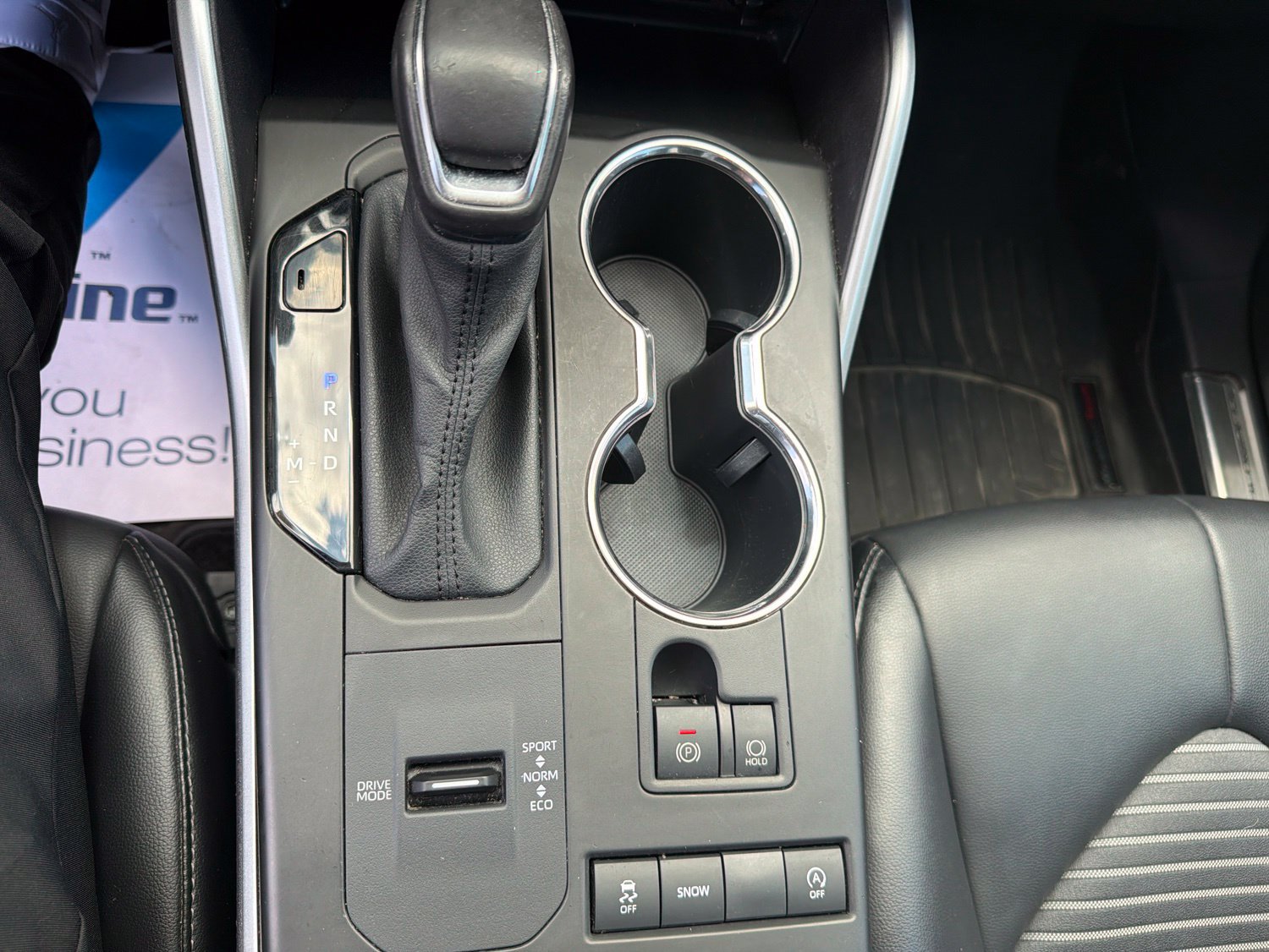 Used 2021 Toyota Highlander XSE FWD image 16