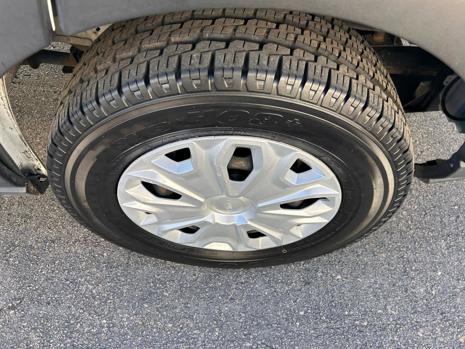 Used 2019 Ford Transit 150 XLT image 9