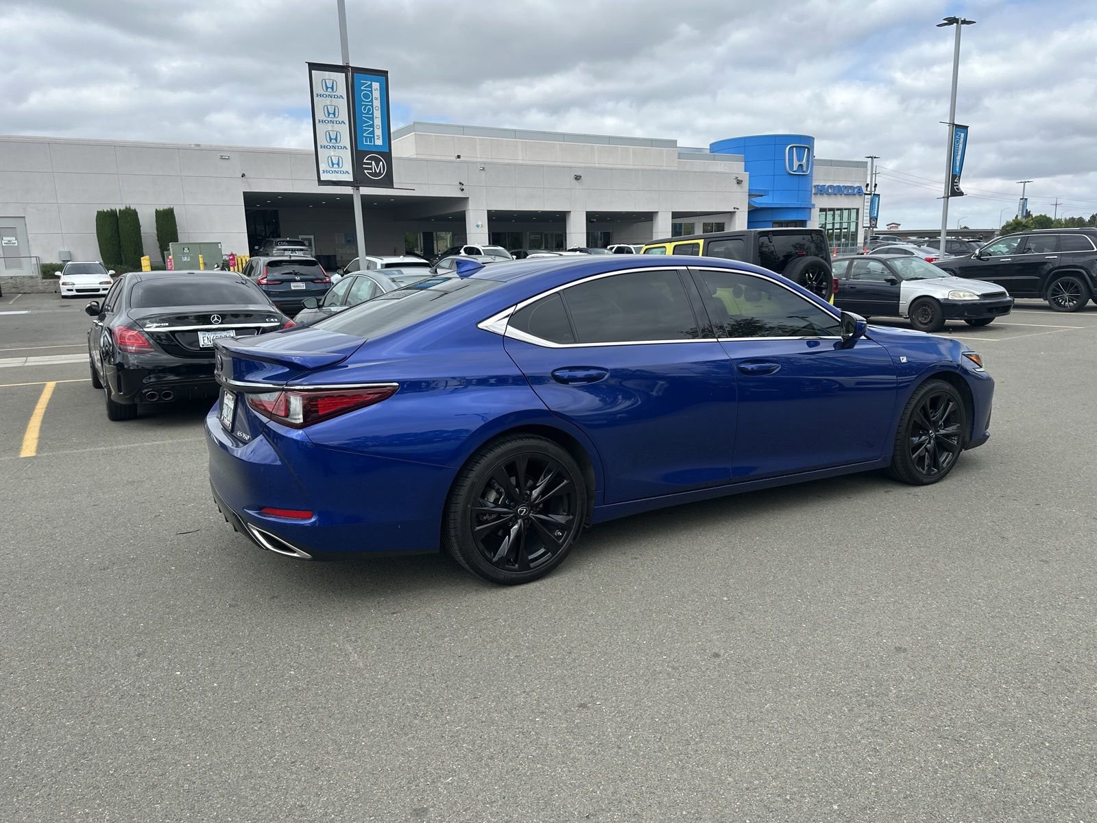 Used 2022 Lexus ES 350 F Sport w/ Accessory Package image 3