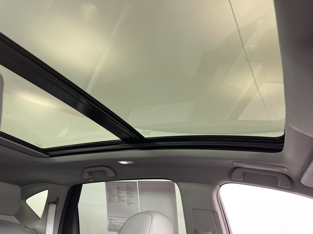 Certified 2023 Acura RDX w/ Technology Package image 5