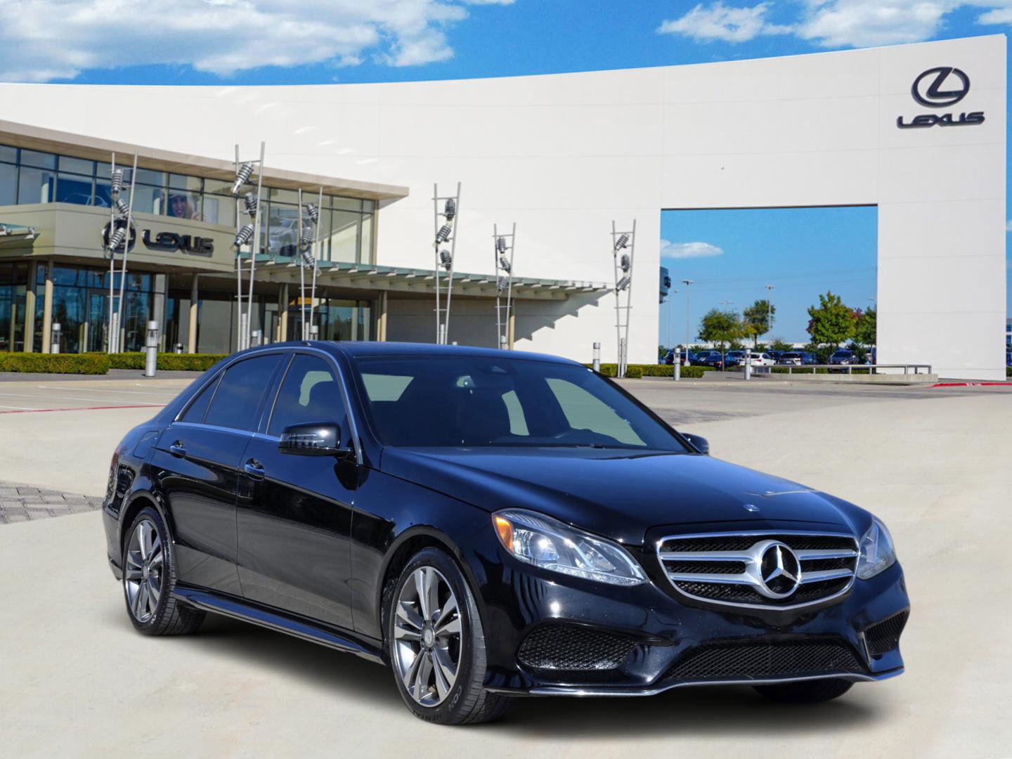 Used 2015 Mercedes-Benz E 350 Sedan image 2