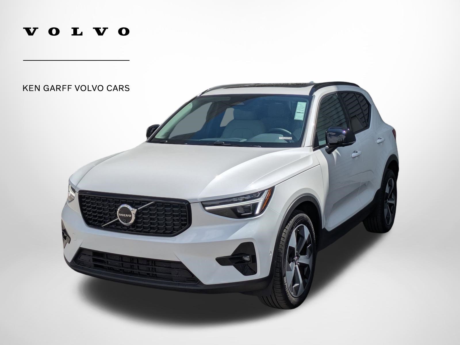 New 2026 Volvo XC40 B5 Plus w/ Climate Package image 8