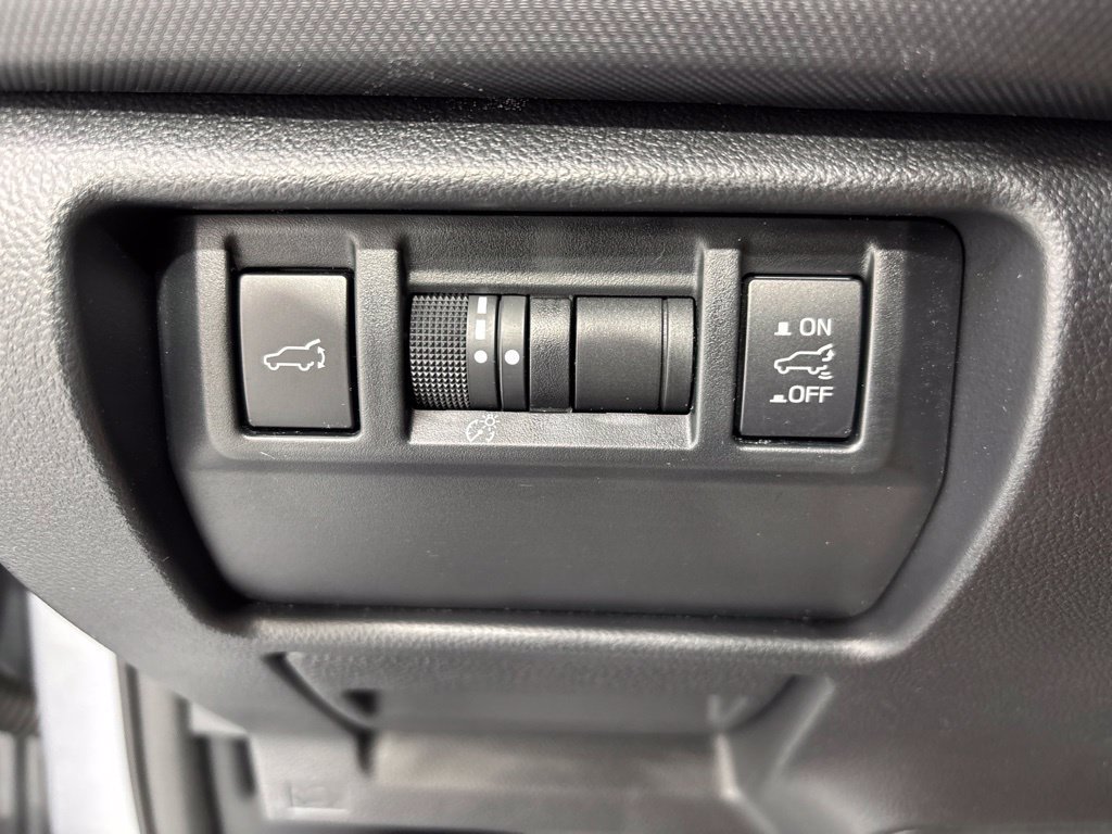 Used 2025 Subaru Forester Premium AWD/4WD image 29