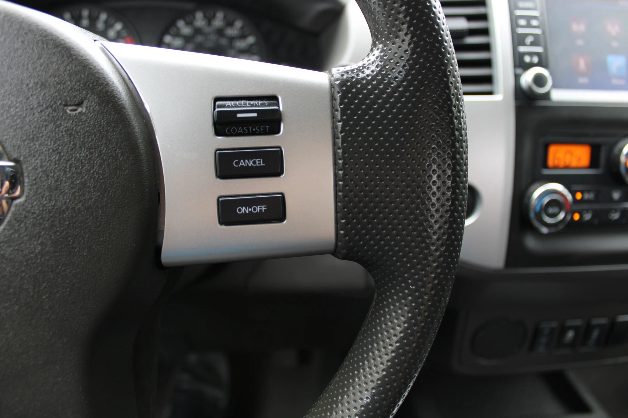 Used 2021 Nissan Frontier SV RWD image 11