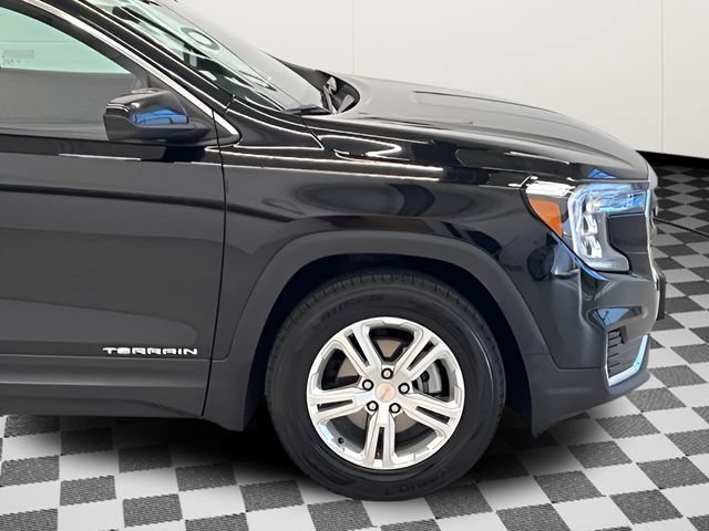 Used 2024 GMC Terrain SLE FWD image 9