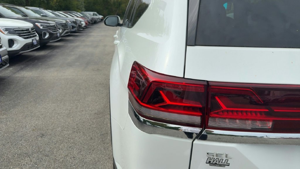 Used 2024 Volkswagen Atlas SEL AWD/4WD image 28