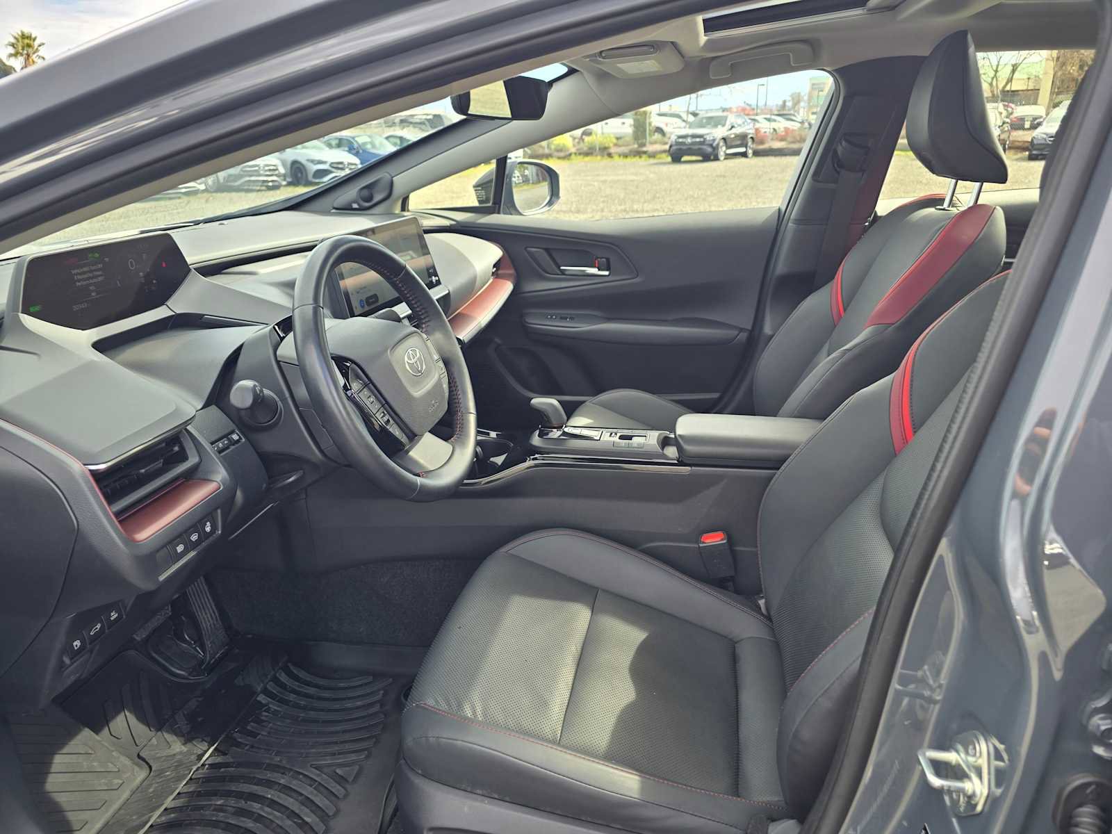 Used 2023 Toyota Prius Prime Premium image 22