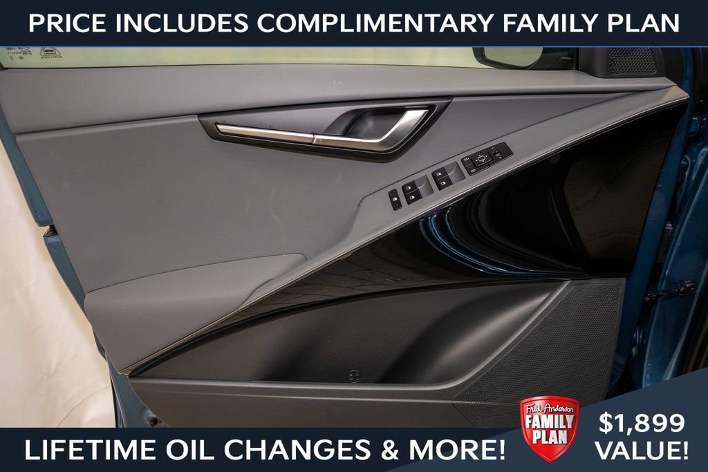 New 2026 Kia Niro EX FWD image 13
