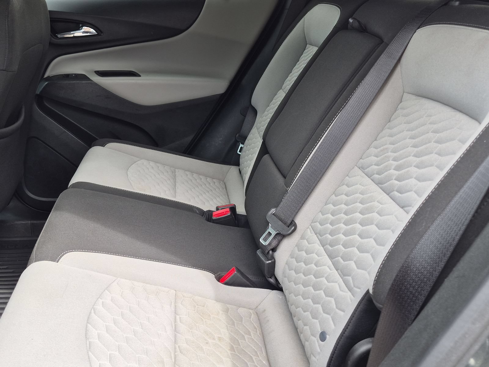 Used 2020 Chevrolet Equinox LS w/ LS Convenience Package FWD image 18