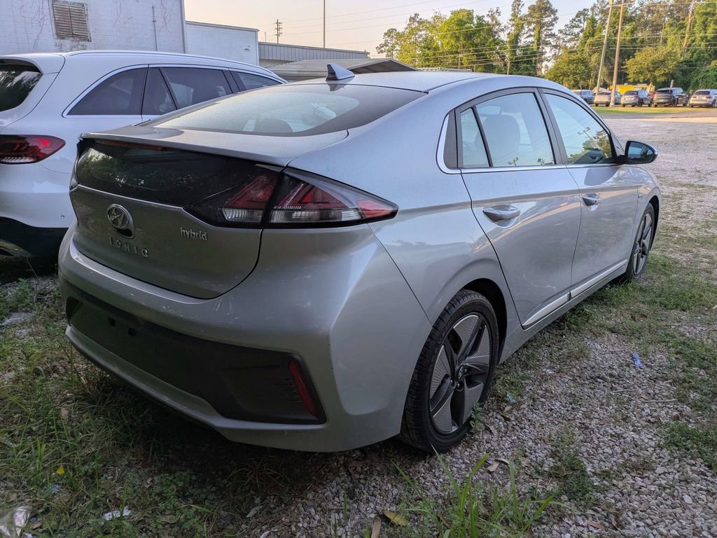Used 2020 Hyundai Ioniq SEL FWD image 5