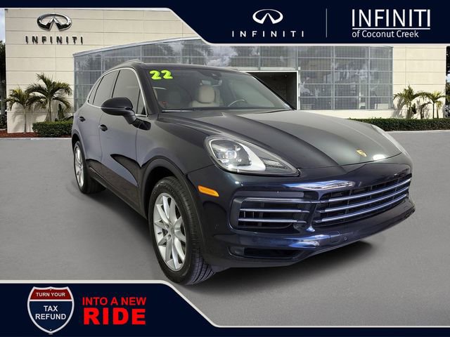 Used 2022 Porsche Cayenne w/ Premium Package image 1
