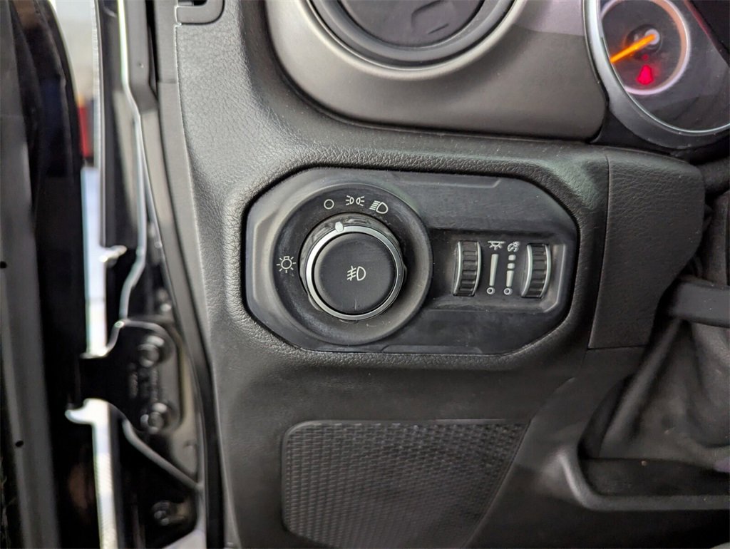 Used 2021 Jeep Wrangler Sport image 25