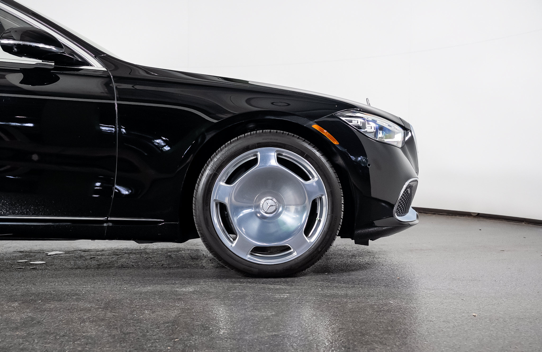 Used 2025 Mercedes-Benz Maybach S 580 4MATIC image 37