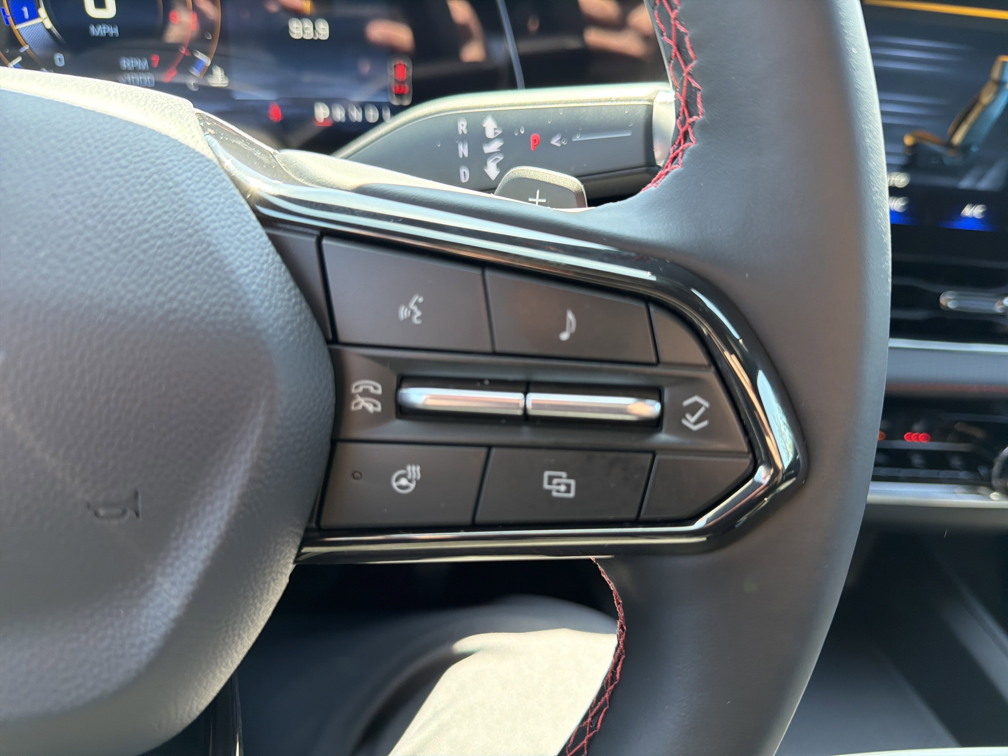 Used 2026 Chevrolet Equinox RS FWD image 31