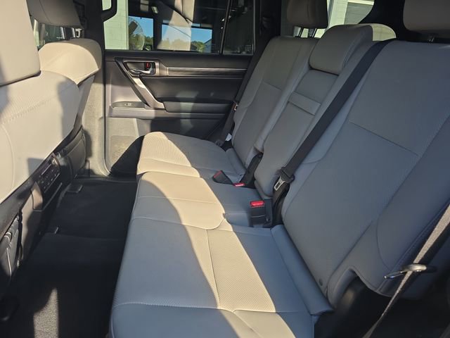 Used 2023 Lexus GX 460 w/ Black Line Special Edition AWD/4WD image 13
