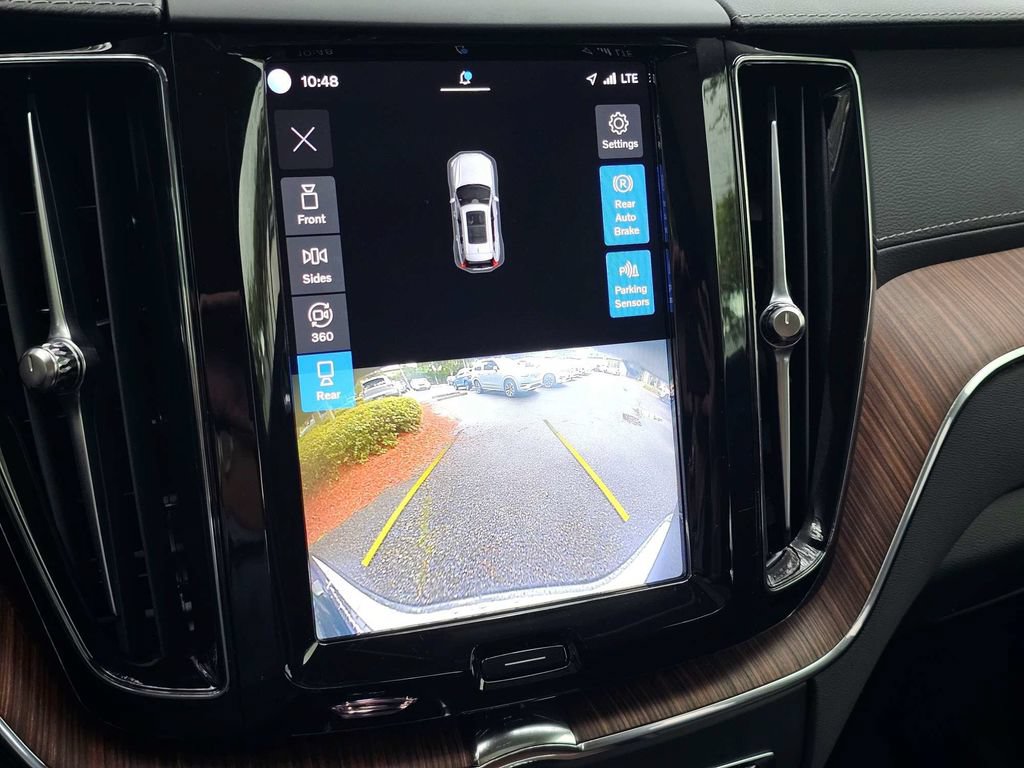 Certified 2023 Volvo XC60 B5 Ultimate w/ Climate Package FWD image 21