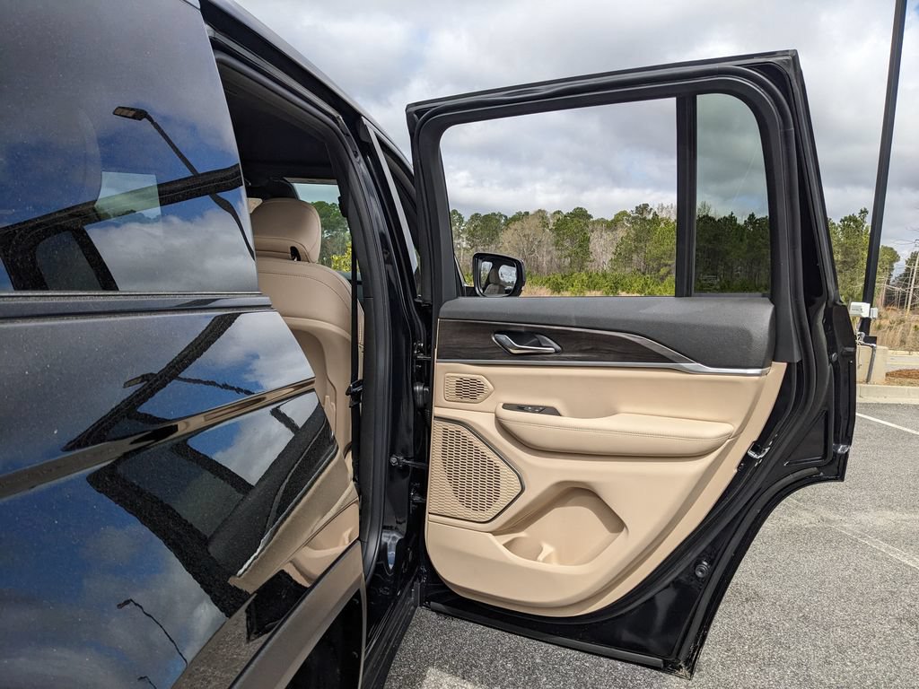 New 2026 Jeep Grand Cherokee Limited RWD image 57