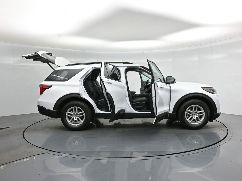 New 2026 Ford Explorer Active w/ Active Comfort Package RWD image 4