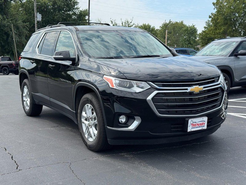 Used 2021 Chevrolet Traverse LT AWD/4WD image 2