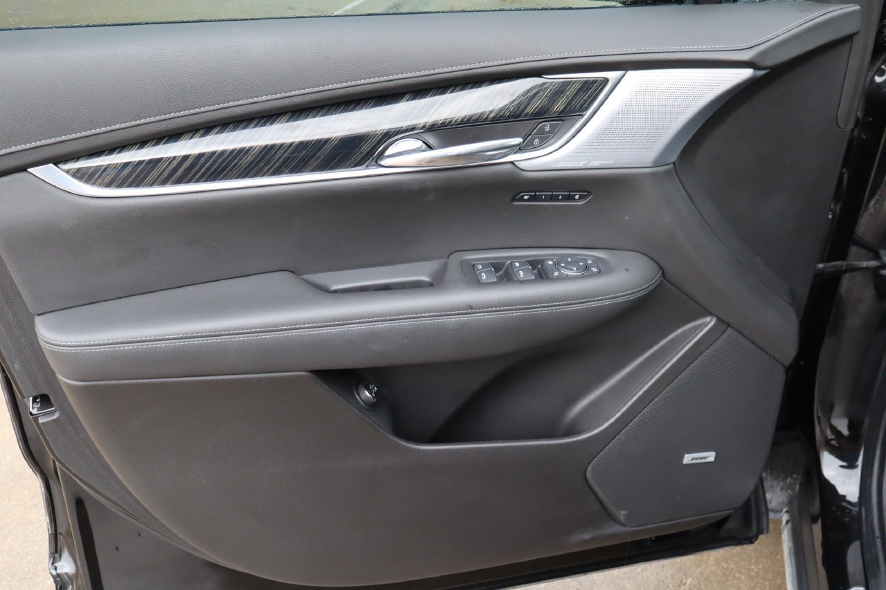 Used 2024 Cadillac XT6 Premium Luxury FWD image 23