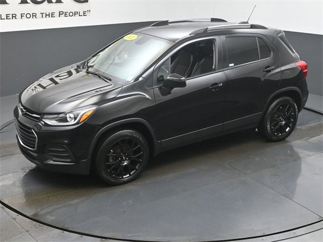Used 2022 Chevrolet Trax LT w/ Midnight Edition image 43