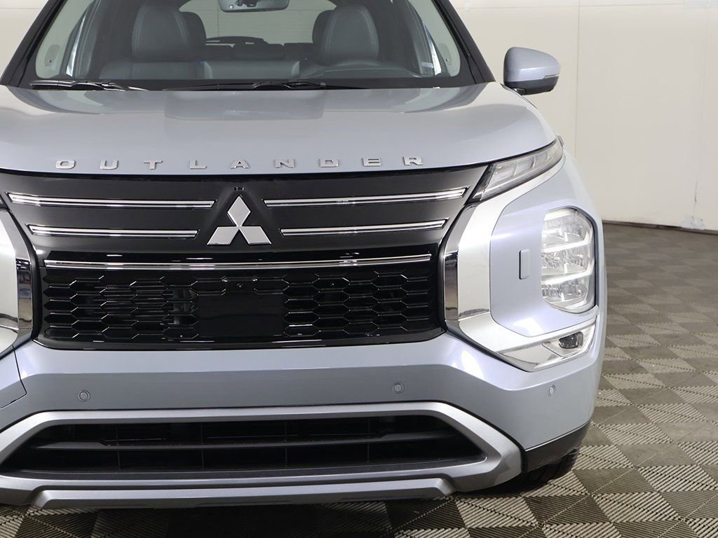 New 2026 Mitsubishi Outlander SE image 16
