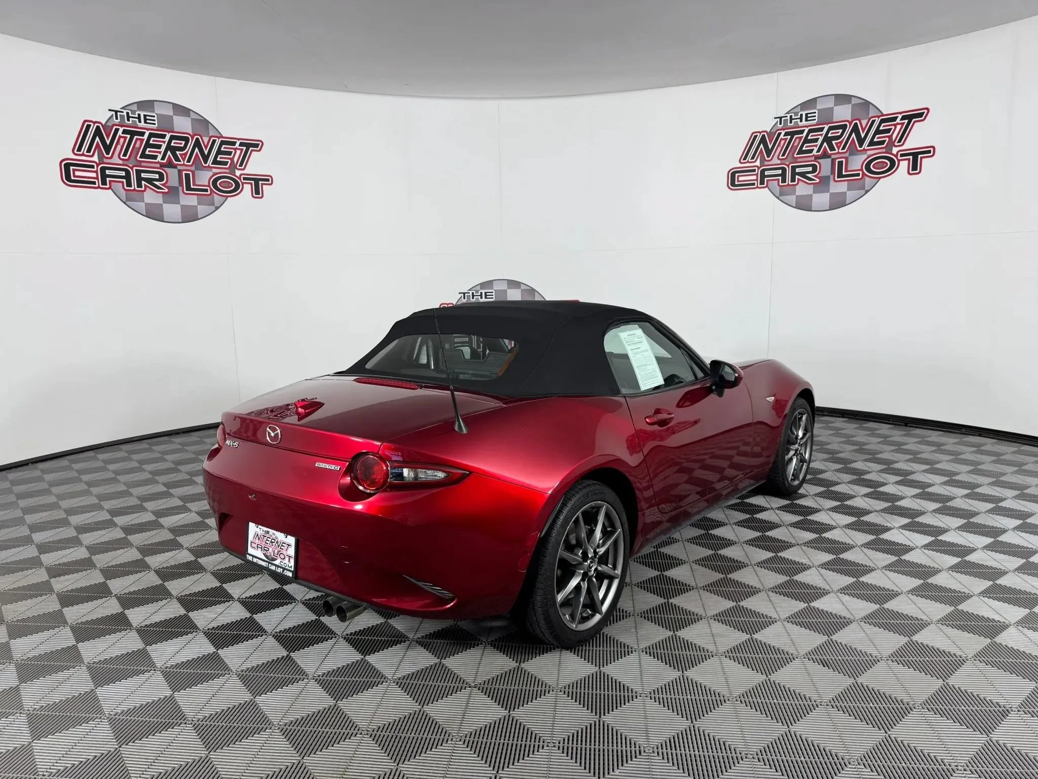 Used 2021 MAZDA MX-5 Miata Grand Touring RWD image 13