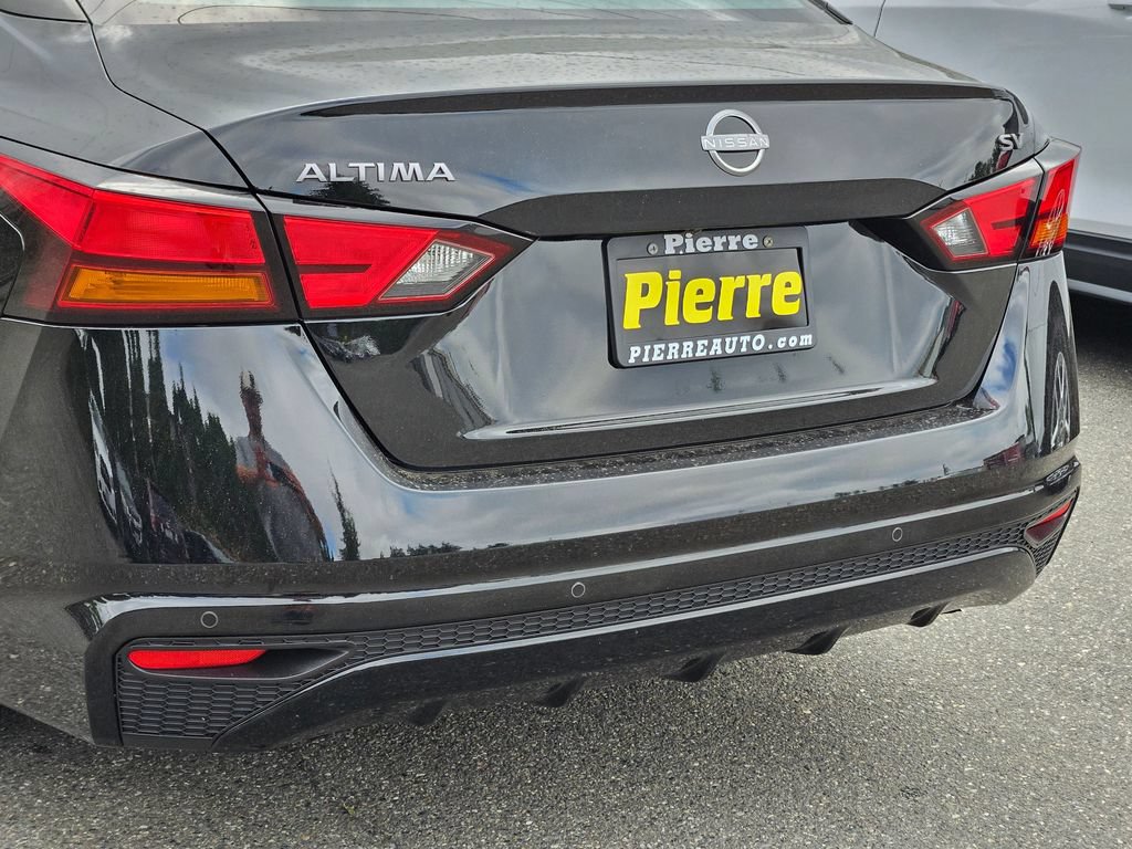 Used 2024 Nissan Altima 2.5 SV FWD image 10