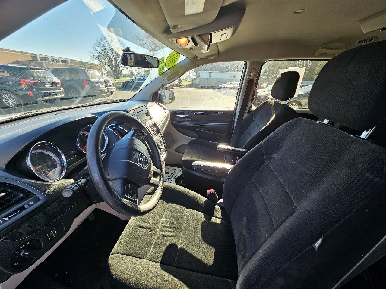 Used 2012 Dodge Grand Caravan SE FWD image 19