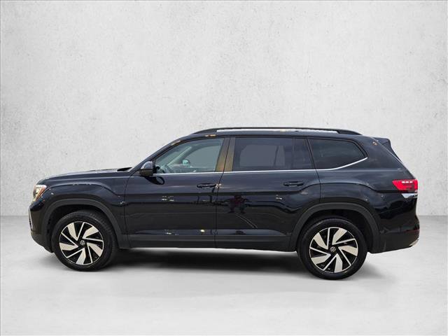Used 2025 Volkswagen Atlas SE AWD/4WD image 9