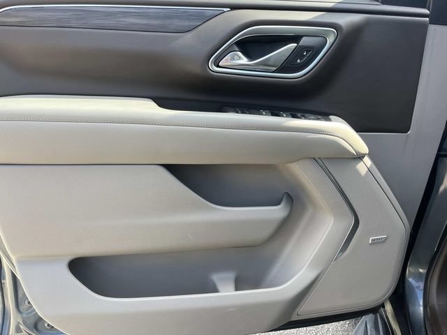 Used 2021 GMC Yukon SLT w/ SLT Luxury Plus Package RWD image 32