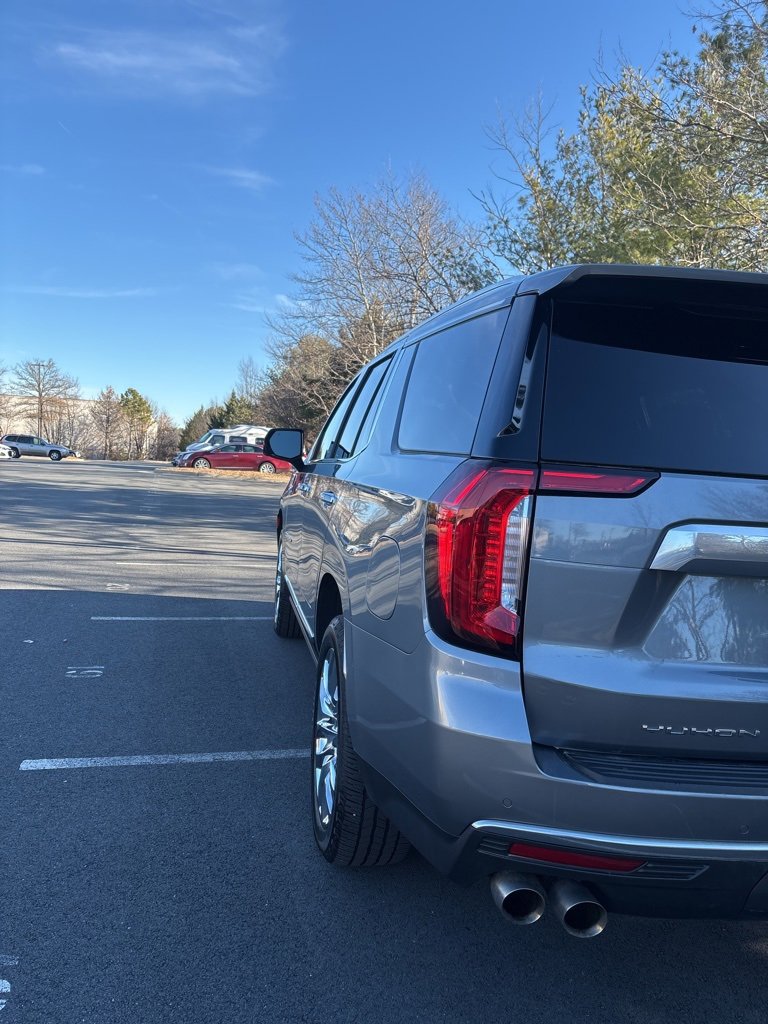 Used 2022 GMC Yukon Denali image 4