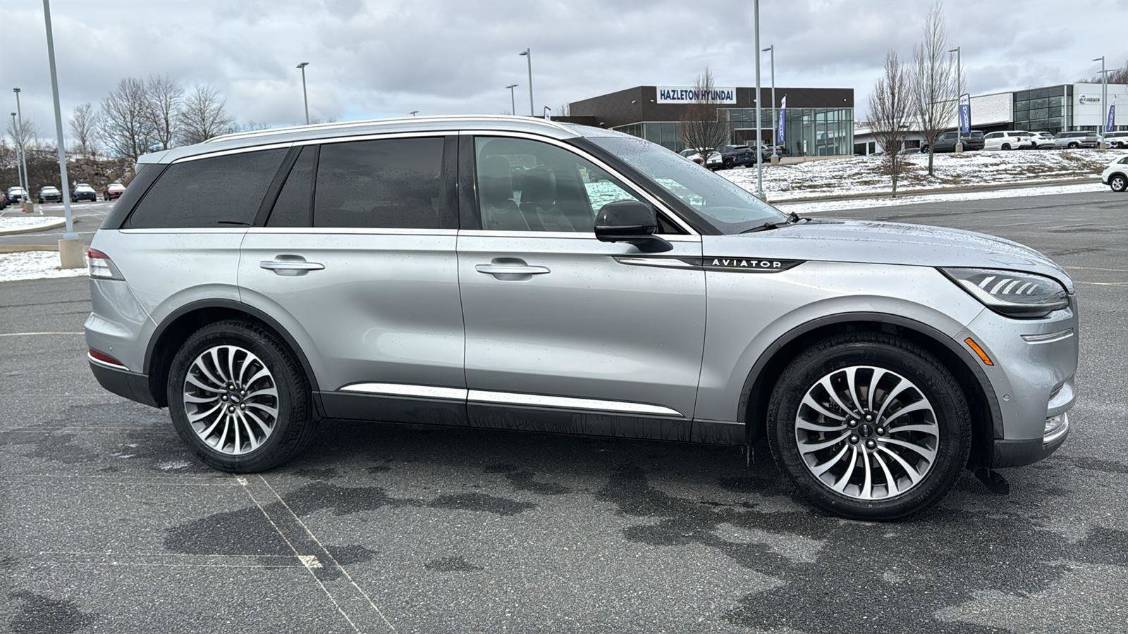 Used 2020 Lincoln Aviator Reserve w/ Equipment Group 201A image 3