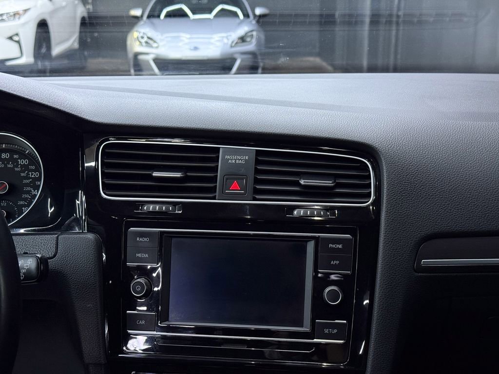 Used 2018 Volkswagen GTI Autobahn image 22