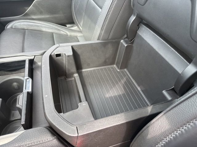 Used 2022 GMC Yukon XL Denali image 30