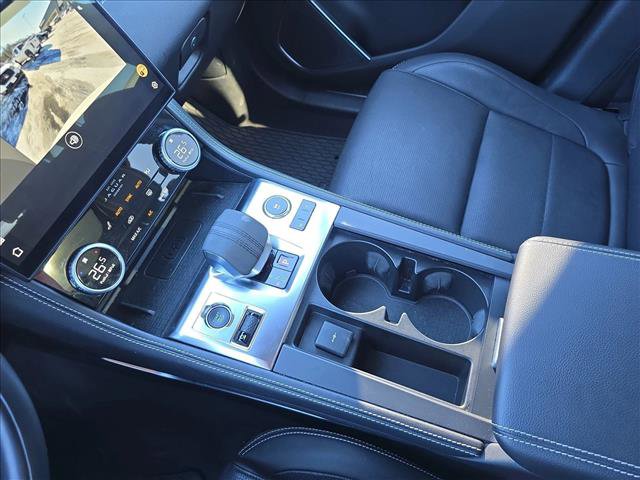 Certified 2025 Jaguar F-PACE R-Dynamic S image 24