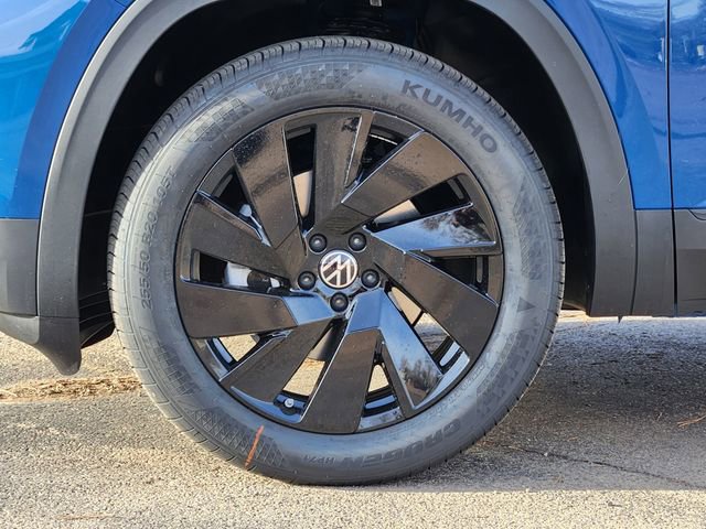 New 2026 Volkswagen Atlas Cross Sport SE image 8
